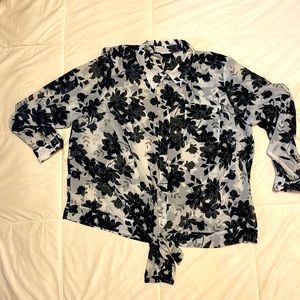 Sheer flirty floral print top!